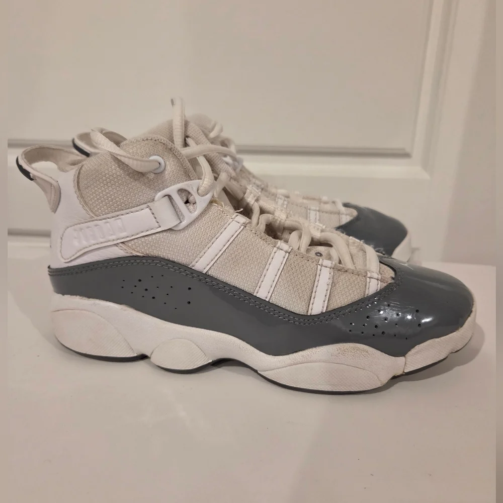 JORDAN 6 RINGS YOUTH SNEAKERS GREY/WHITE SIZE 3